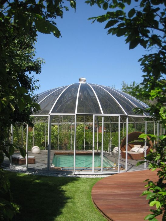 Pavilioanele Rondo de la Hoklatherm pot fi folosite si pentru acoperirea piscinelor mici