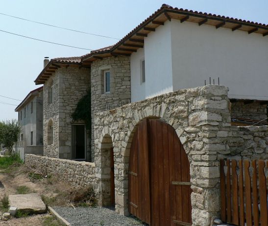 adelaparvu.com despre Mihai Cubanit zidarul caselor de piatra (19)